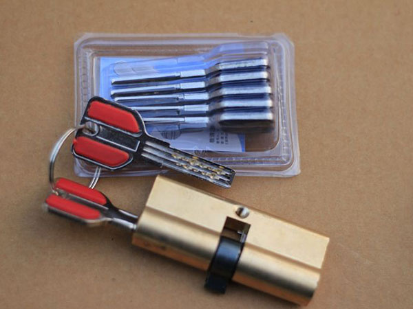 清苑24小时上门开锁公司